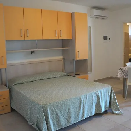 Aparthotel Serena *